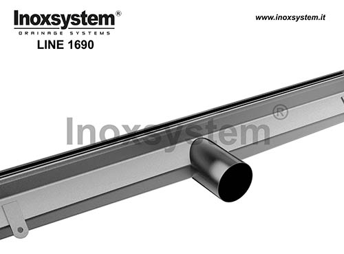 Slot channels wide offset slot, vertical edges and direct outlet without odor trap